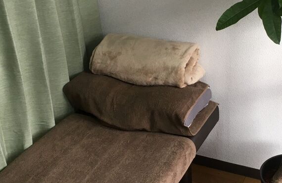 豊中岡町の整体院ひふみ庵からお届けするおすすめの枕の高さについて