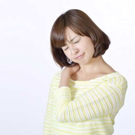 肩こりの女性