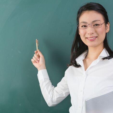 女性教師